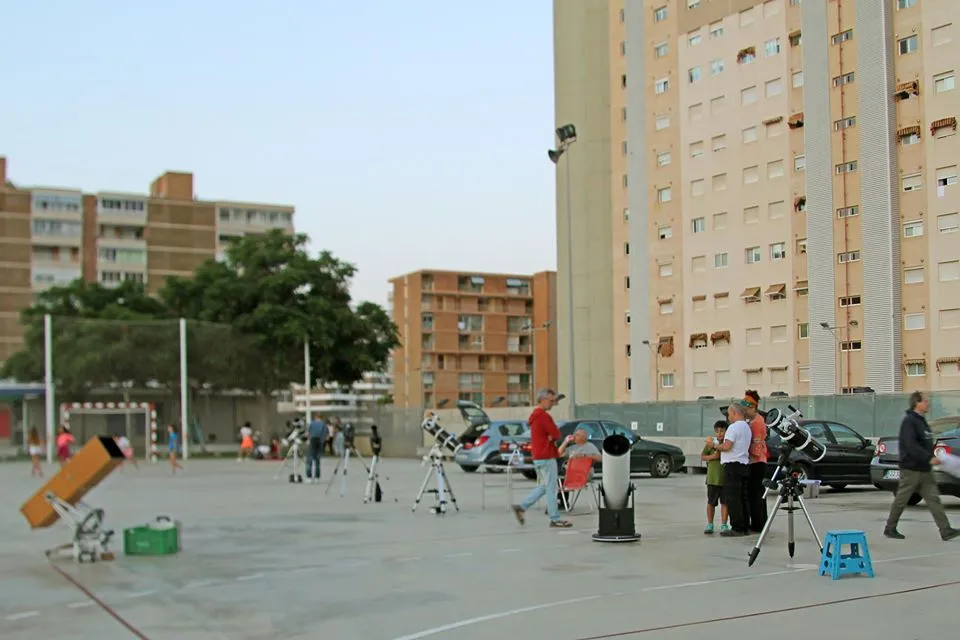 CEIP El Fabraquer — Taller de cohetes (6 de 9)