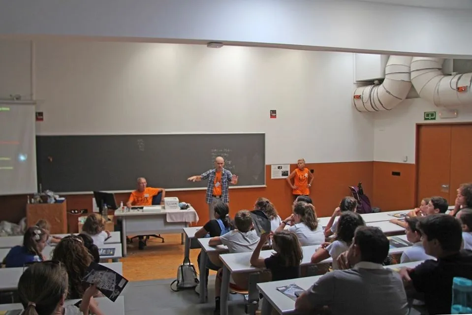 La Nit Europea de la Investigació — Actividad divulgativa (8 de 19)